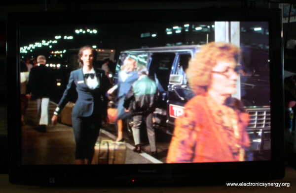 Panasonic VIERA P42S2 42" Plasma HDTV - Image 7