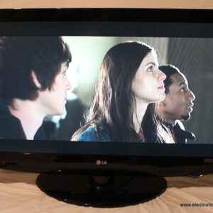 LG 37" LCD TV – Model 37LH20-UA