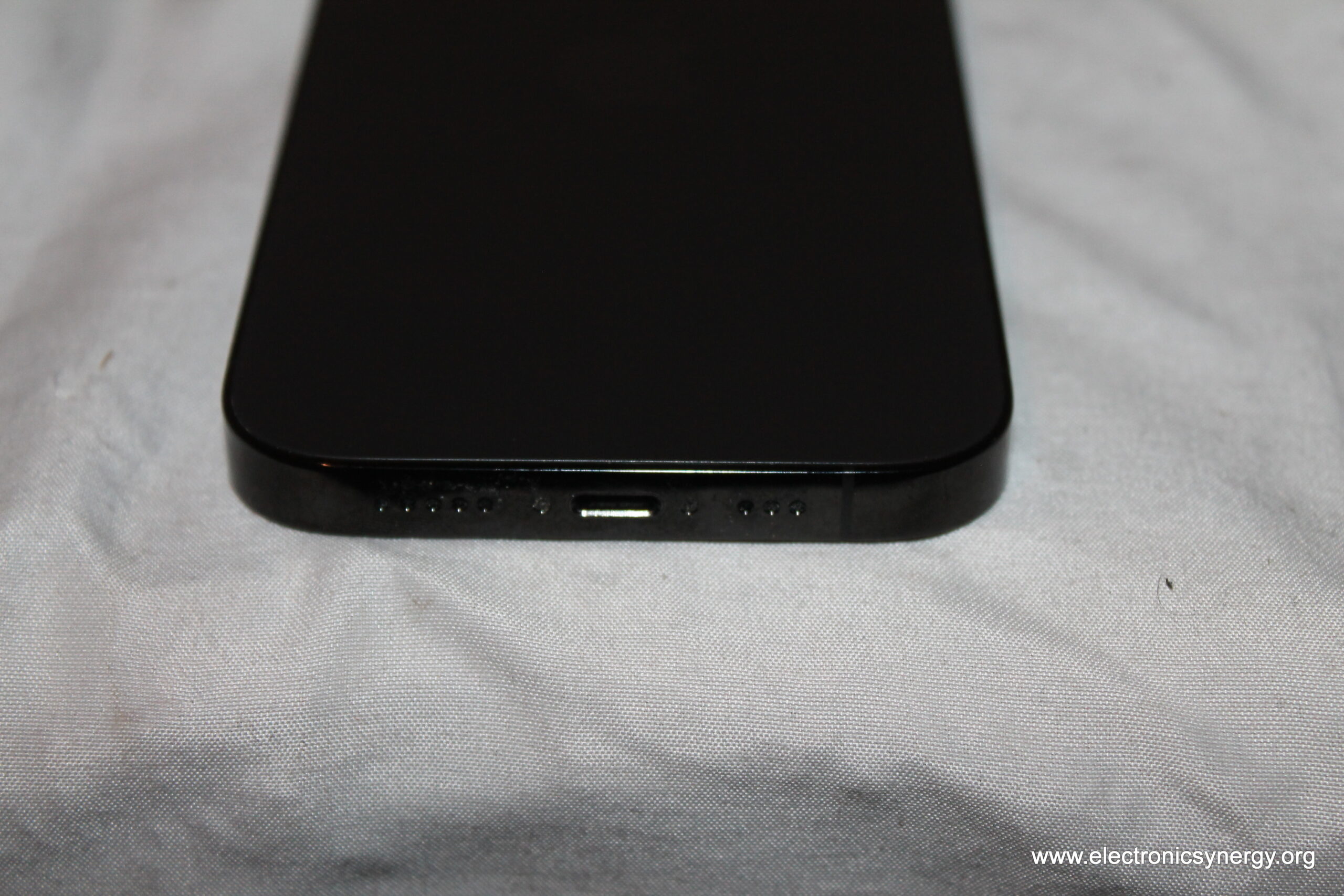 Apple iPhone 14 Pro A2650 128GB Space Black Unlocked Smartphone – iCloud Locked - Image 5