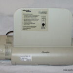 Swingline Model 525 3-Hole Punch – 20 Sheet Capacity